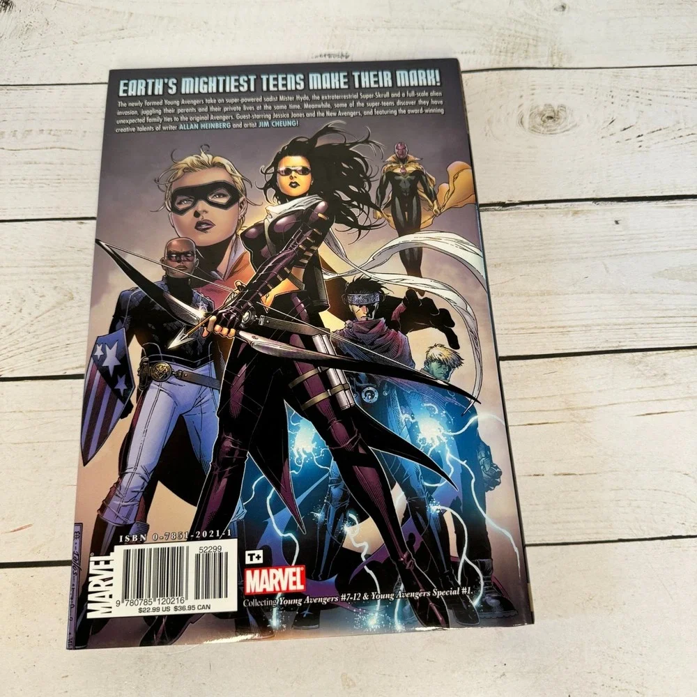 Young Avengers Family Matters‎ Allan Heinberg Hardcover Comic & Graphic Novel
